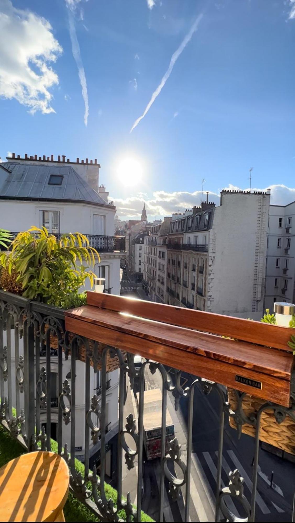 Suite Vue Montmartre & Balcon París Exterior foto