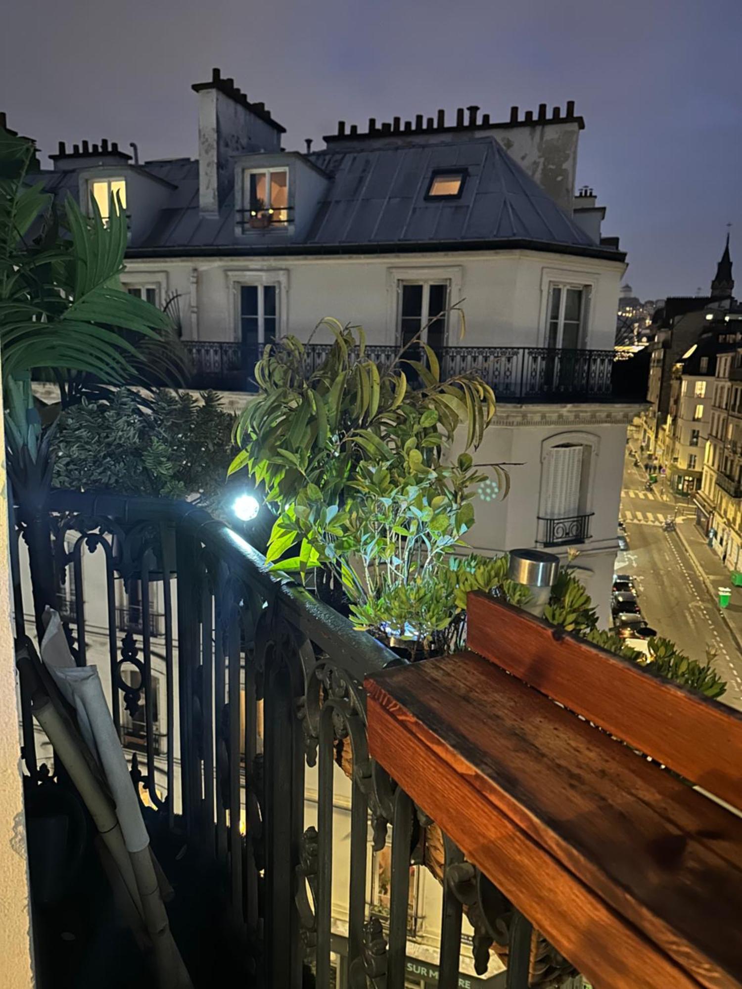 Suite Vue Montmartre & Balcon París Exterior foto